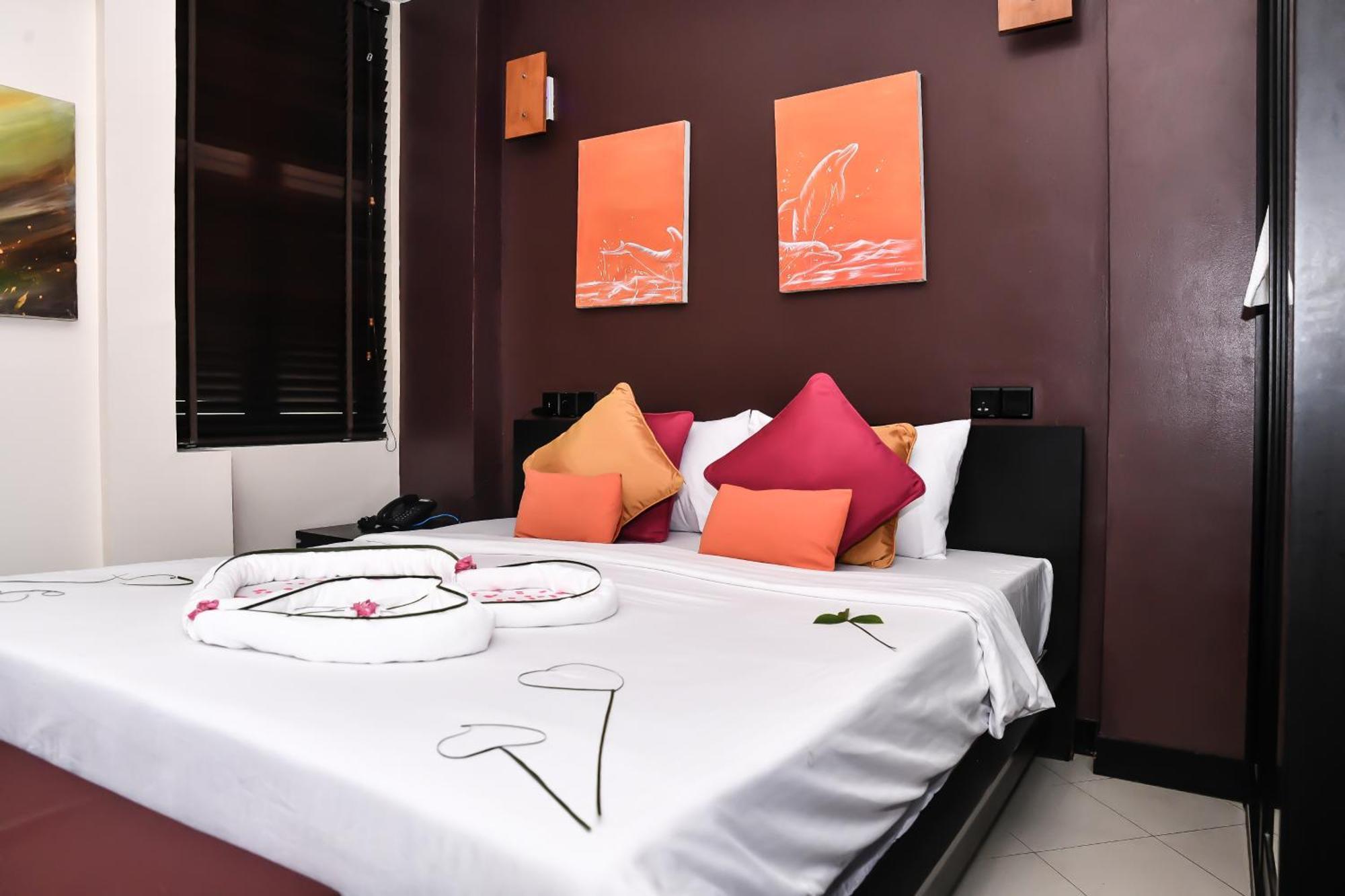 เดอะ บีฮีฟ โฮเต็ล Hotel มาเล ภายนอก รูปภาพ